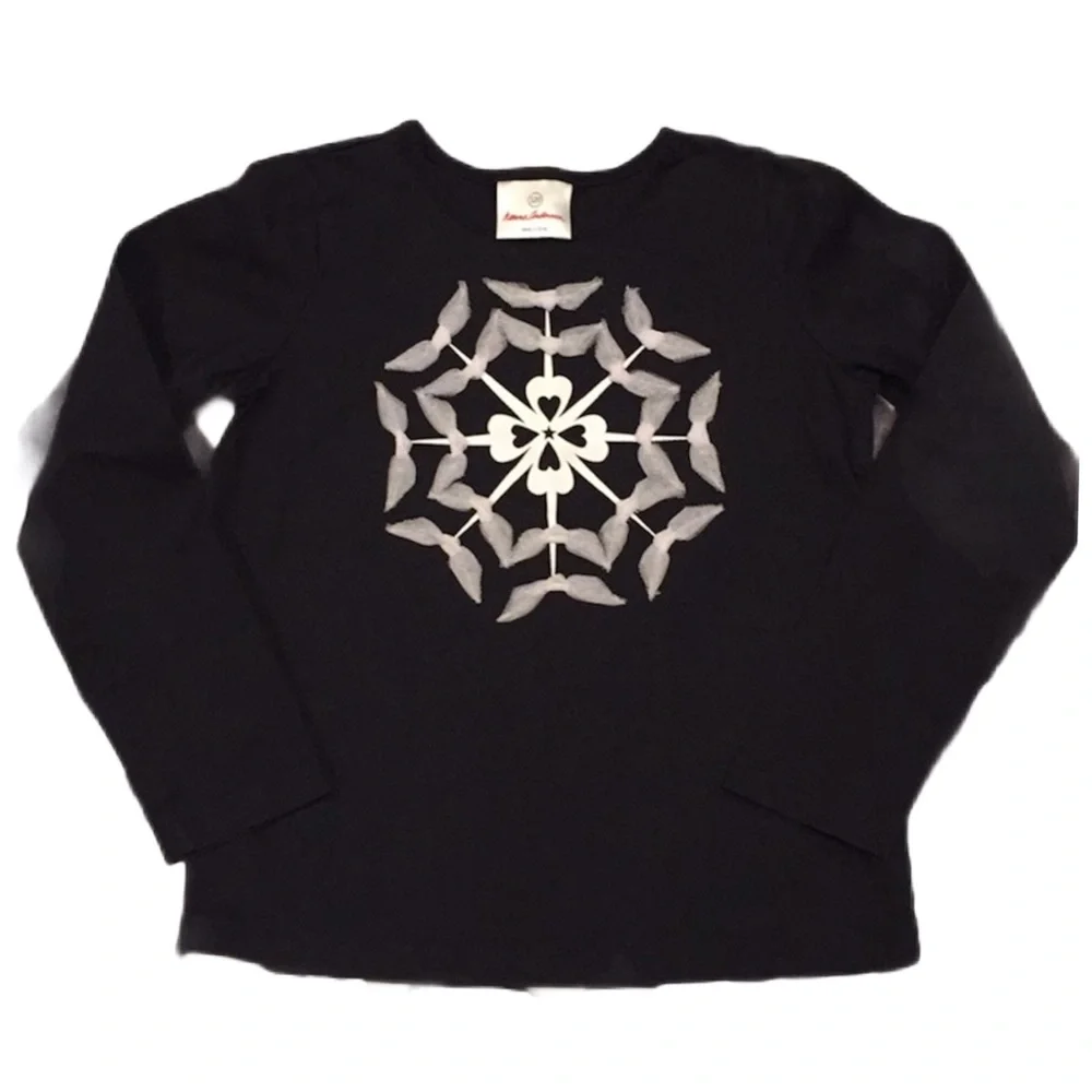 Hanna Andersson snowflake tee